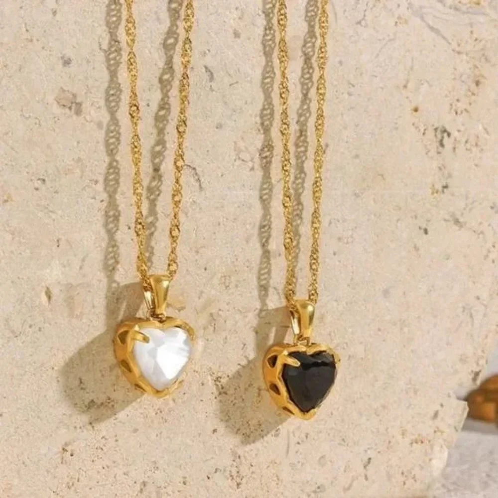 NEW LUXURY 18K GOLD DIAMOND CHAIN NECKLACE, NICE NECKLACE, CUTE NECKLACE - Picture 3 of 9